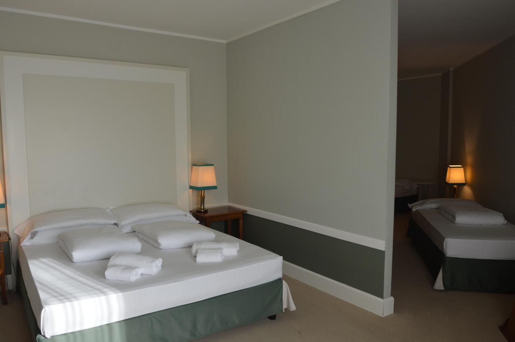 Blue Dream Hotel مونسيليسي المظهر الخارجي الصورة
