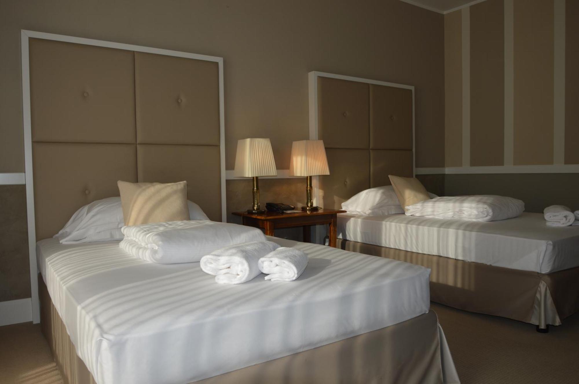 Blue Dream Hotel مونسيليسي المظهر الخارجي الصورة