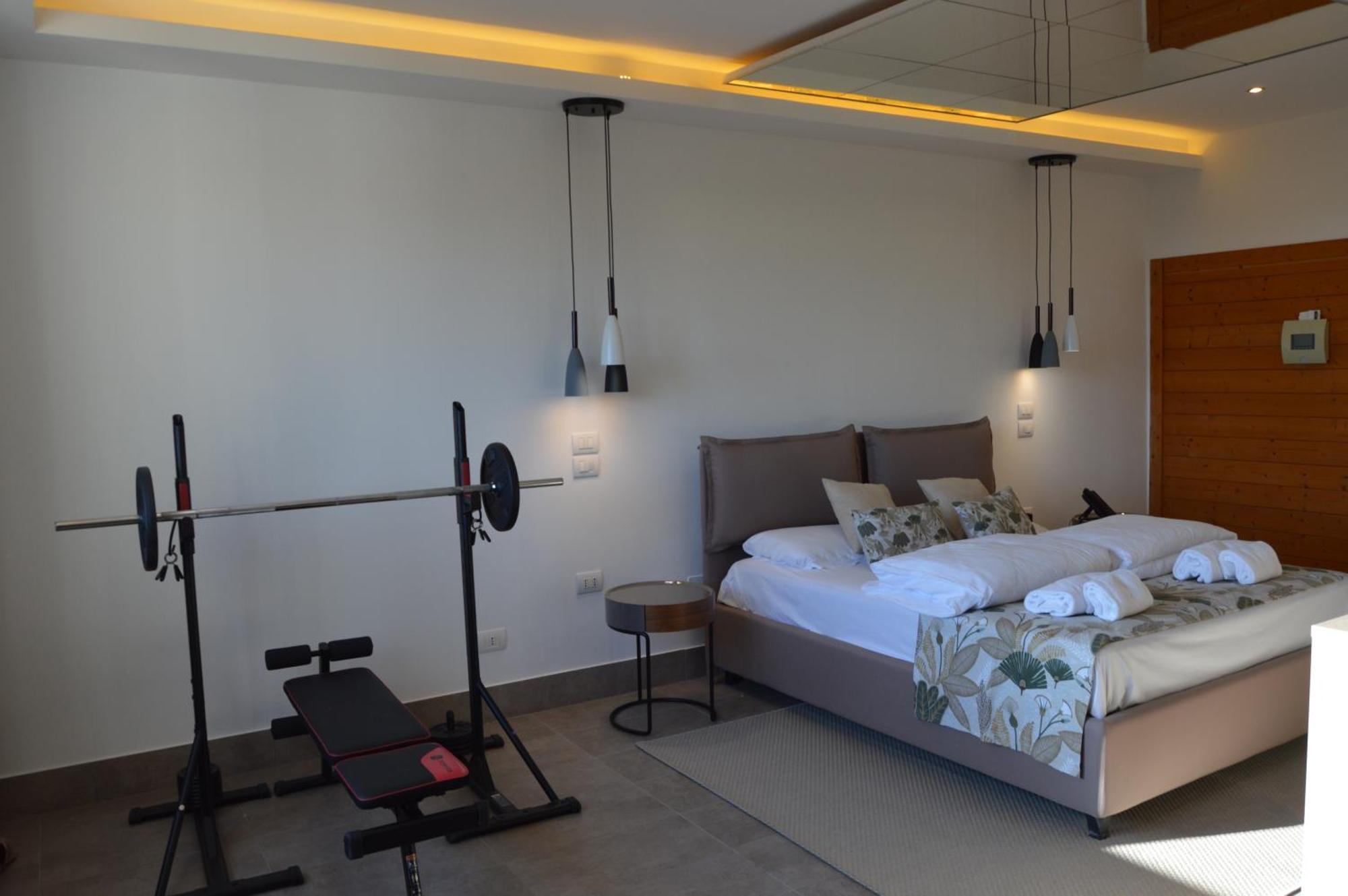Blue Dream Hotel مونسيليسي المظهر الخارجي الصورة