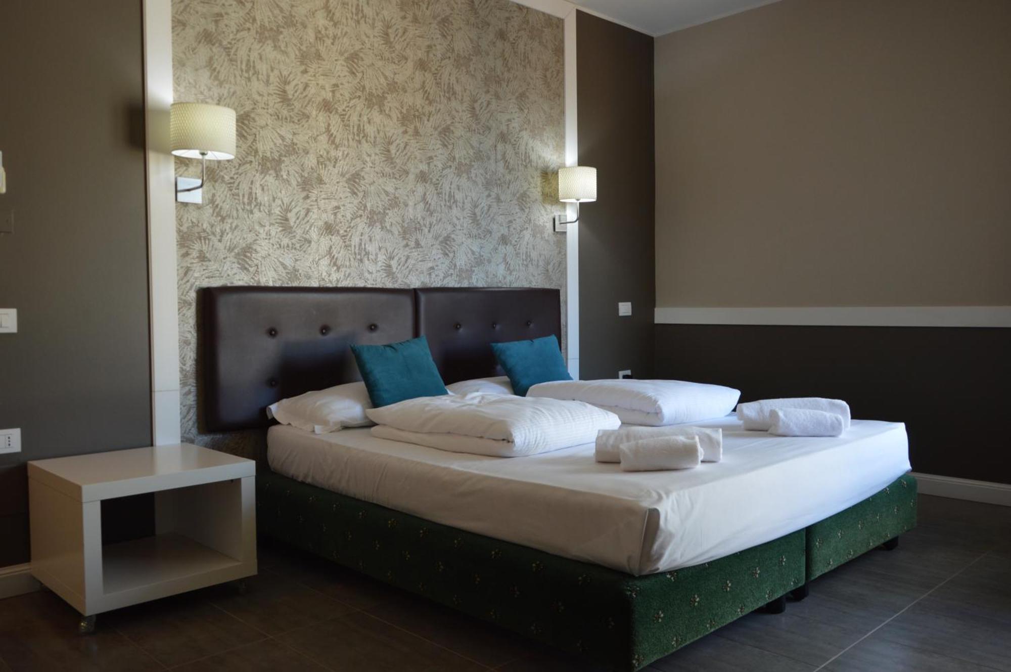 Blue Dream Hotel مونسيليسي المظهر الخارجي الصورة