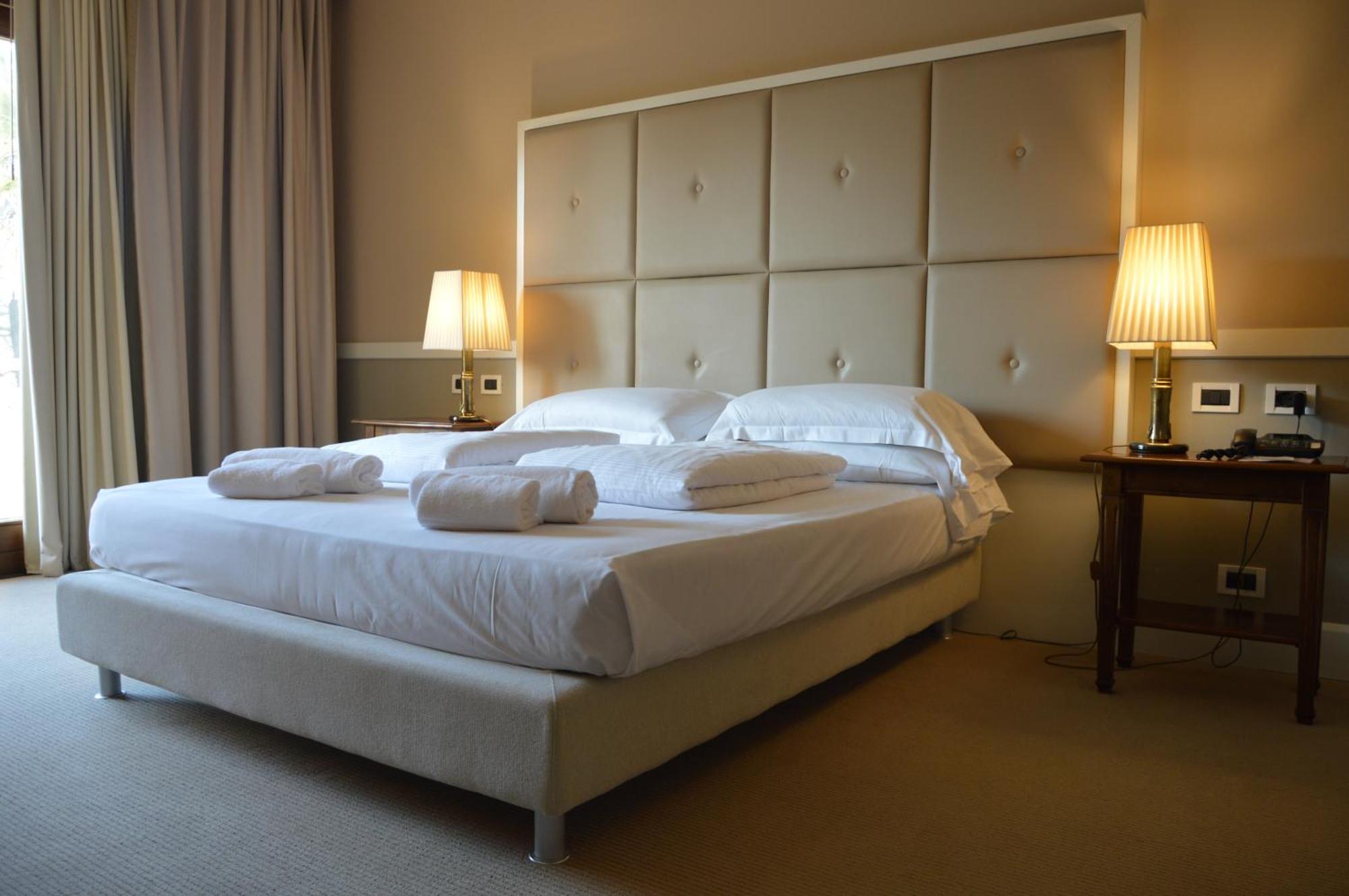 Blue Dream Hotel مونسيليسي المظهر الخارجي الصورة