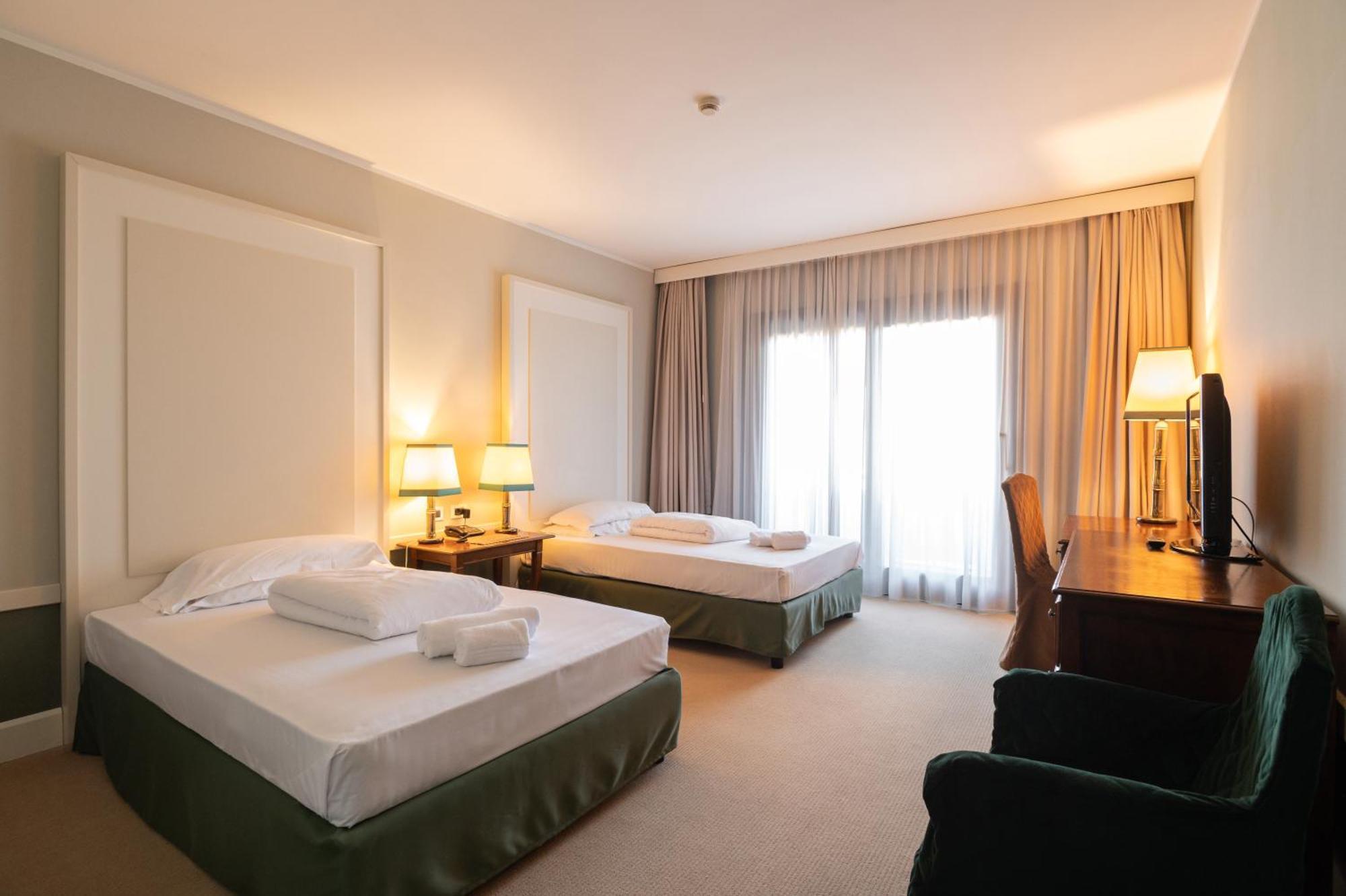 Blue Dream Hotel مونسيليسي المظهر الخارجي الصورة