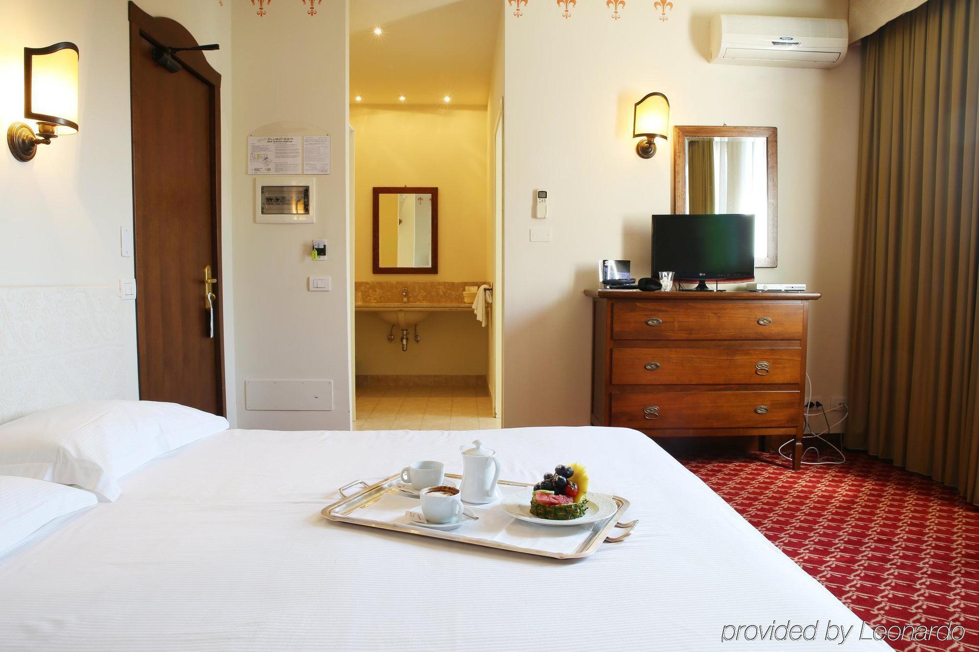 Blue Dream Hotel مونسيليسي المظهر الخارجي الصورة