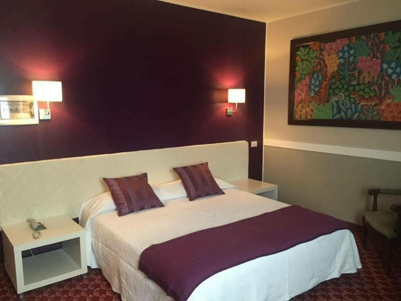 Blue Dream Hotel مونسيليسي المظهر الخارجي الصورة